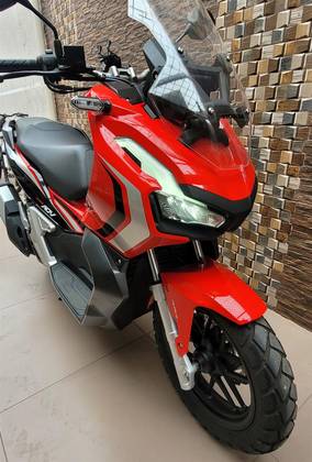HONDA ADV 